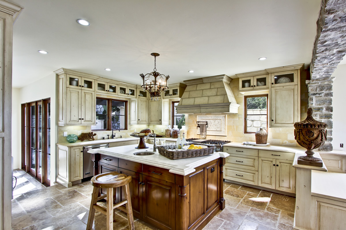 Palos Verdes Molnar Construction & Development Company, Inc.